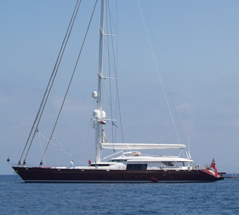Yacht GEORGIA, Alloy Yachts | CHARTERWORLD Luxury Superyacht Charters